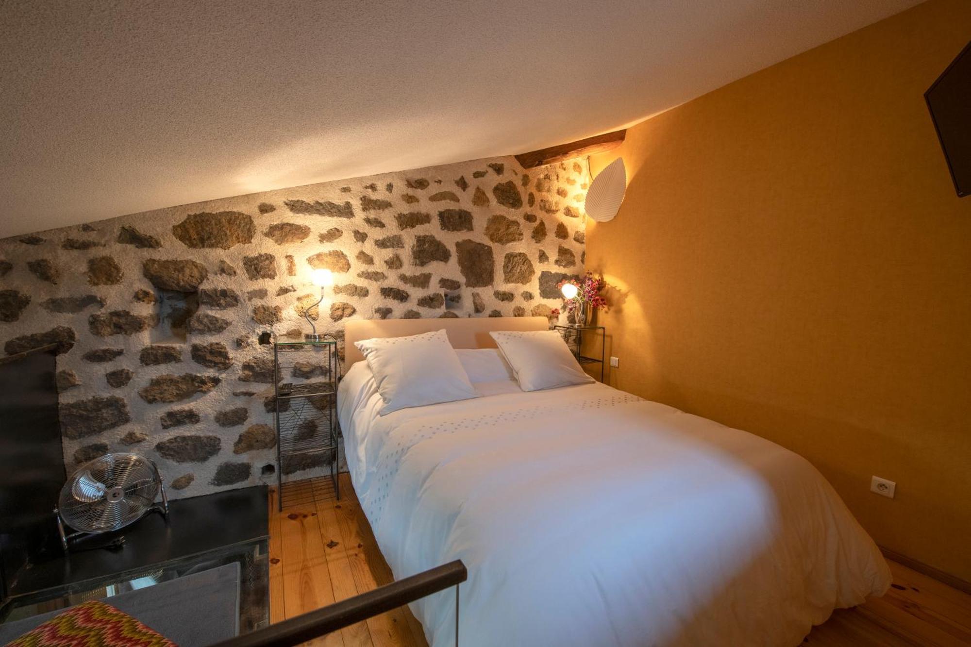 Chambre D'Hotes Et Gites Du Tapissier Polignac  Bagian luar foto